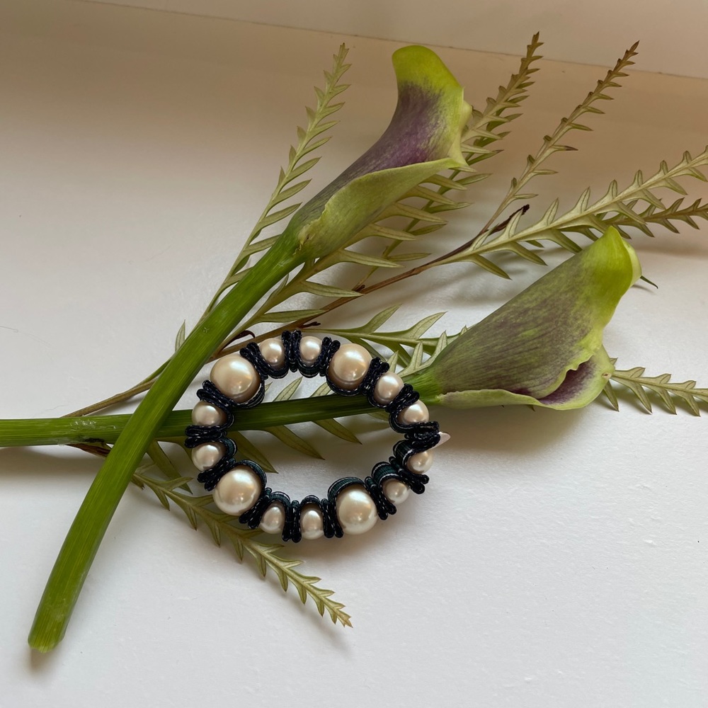 Stella & Dot Girls Pearl Bracelet